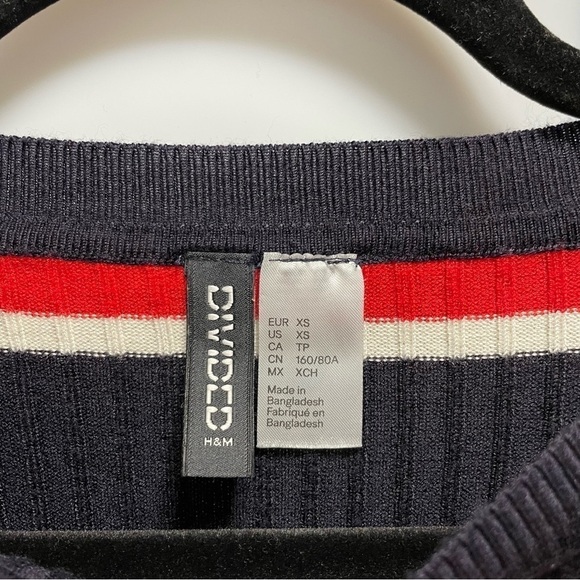 [xs] H&M Nautical Navy Blue, White & Red Striped Long Sleeve Crop Top - Picture 9 of 10